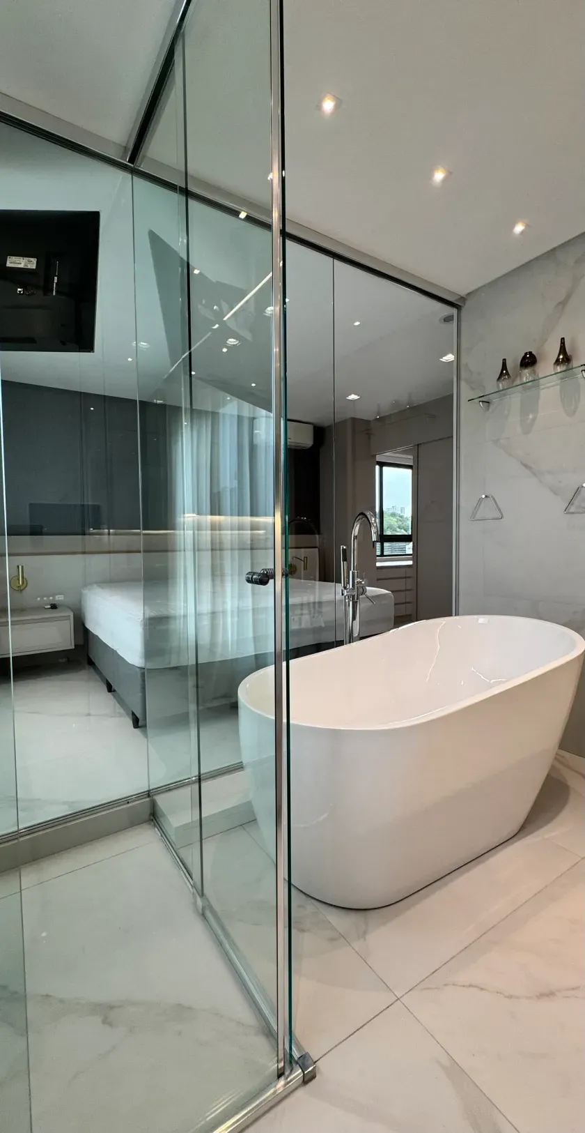 Apartamento vista mar com 2 suítes e 2 vagas de garagem na Praia Brava em Itajaí — foto 8