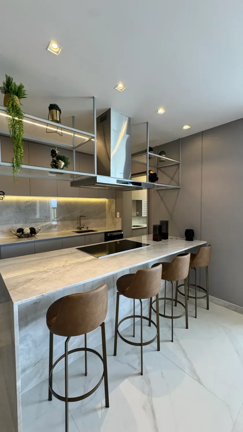 Apartamento vista mar com 2 suítes e 2 vagas de garagem na Praia Brava em Itajaí — foto 4