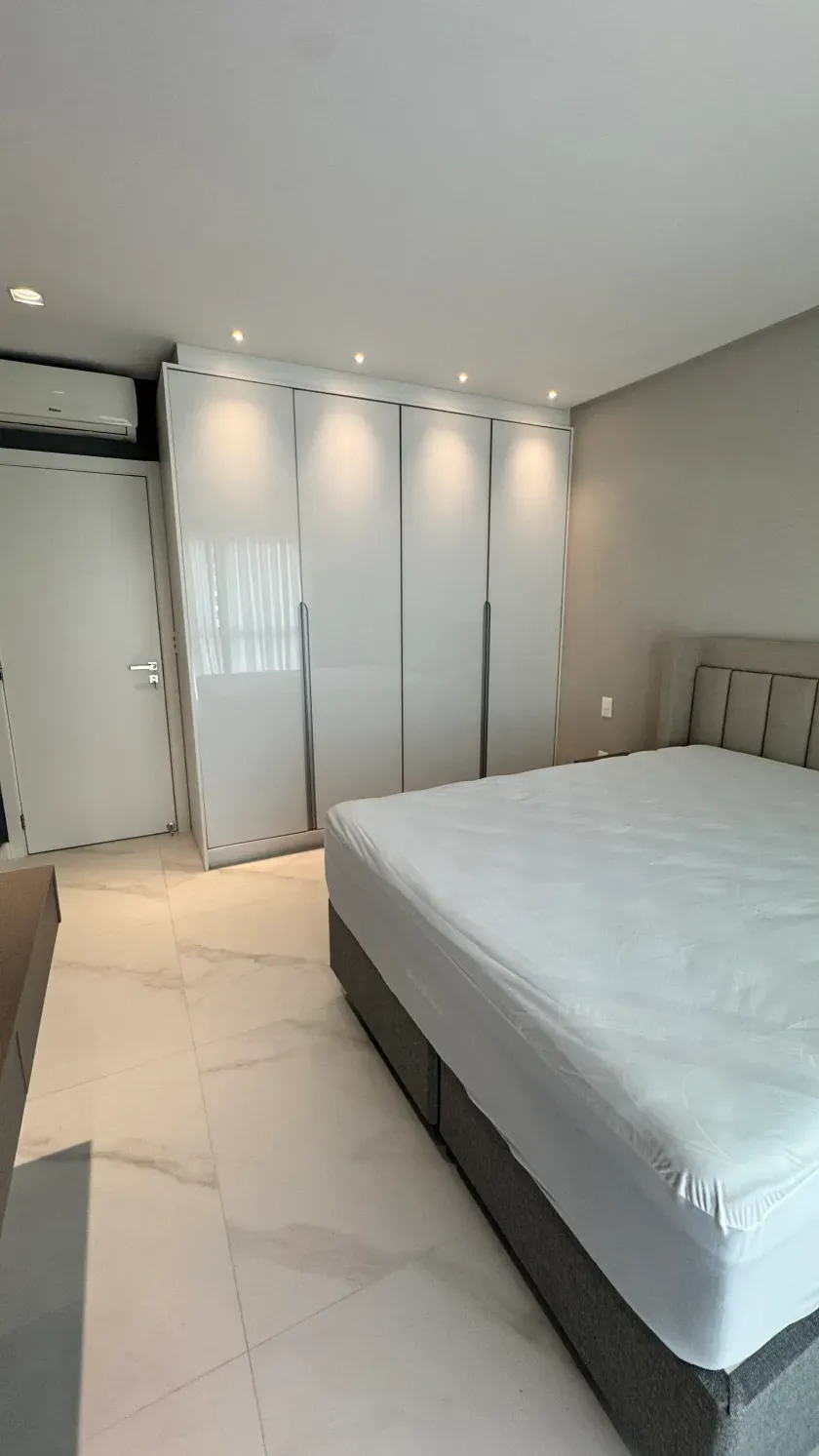 Apartamento vista mar com 2 suítes e 2 vagas de garagem na Praia Brava em Itajaí — foto 11