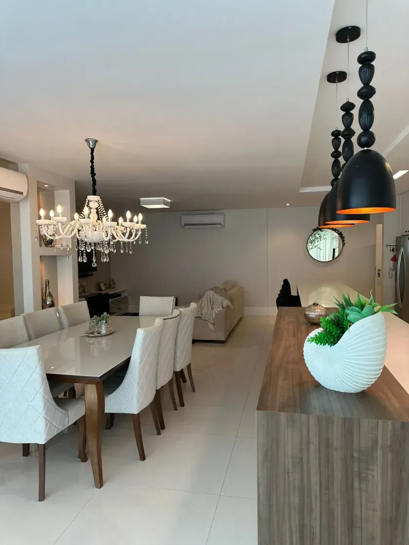 Apartamento com 4 suítes e 4 vagas de garagem em Itajaí/SC — foto 2