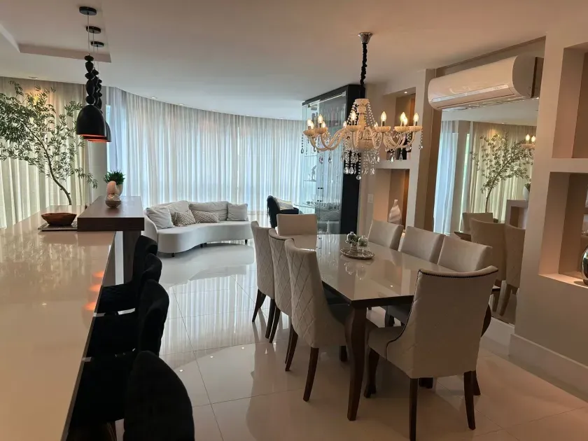 Apartamento com 4 suítes e 4 vagas de garagem em Itajaí/SC — foto 16
