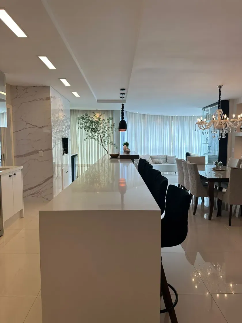 Apartamento com 4 suítes e 4 vagas de garagem em Itajaí/SC — foto 7