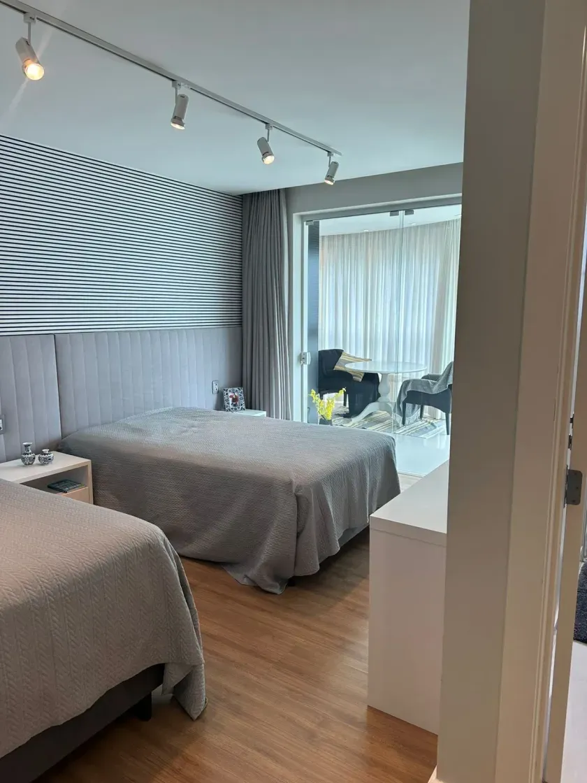 Apartamento com 4 suítes e 4 vagas de garagem em Itajaí/SC — foto 18