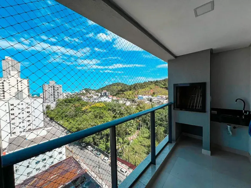Apartamento com 2 dormitórios sendo 1 suíte, varanda e 1 vaga na Praia Brava em Itajaí — foto 11