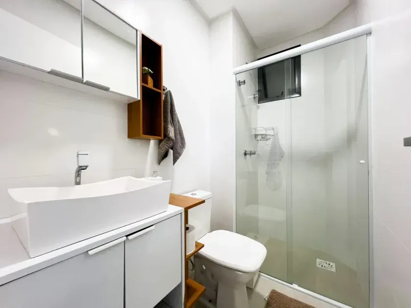 Apartamento com 2 dormitórios sendo 1 suíte, varanda e 1 vaga na Praia Brava em Itajaí — foto 12