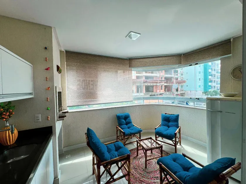 Apartamento mobiliado com 3 dormitórios sendo 1 suíte e 2 demi e 2 vagas na Praia Brava em Itajaí — foto 3