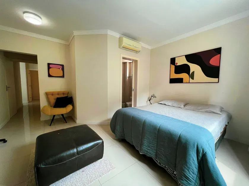 Apartamento mobiliado com 3 dormitórios sendo 1 suíte e 2 demi e 2 vagas na Praia Brava em Itajaí — foto 15