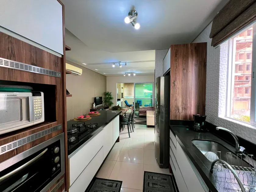 Apartamento mobiliado com 3 dormitórios sendo 1 suíte e 2 demi e 2 vagas na Praia Brava em Itajaí — foto 16