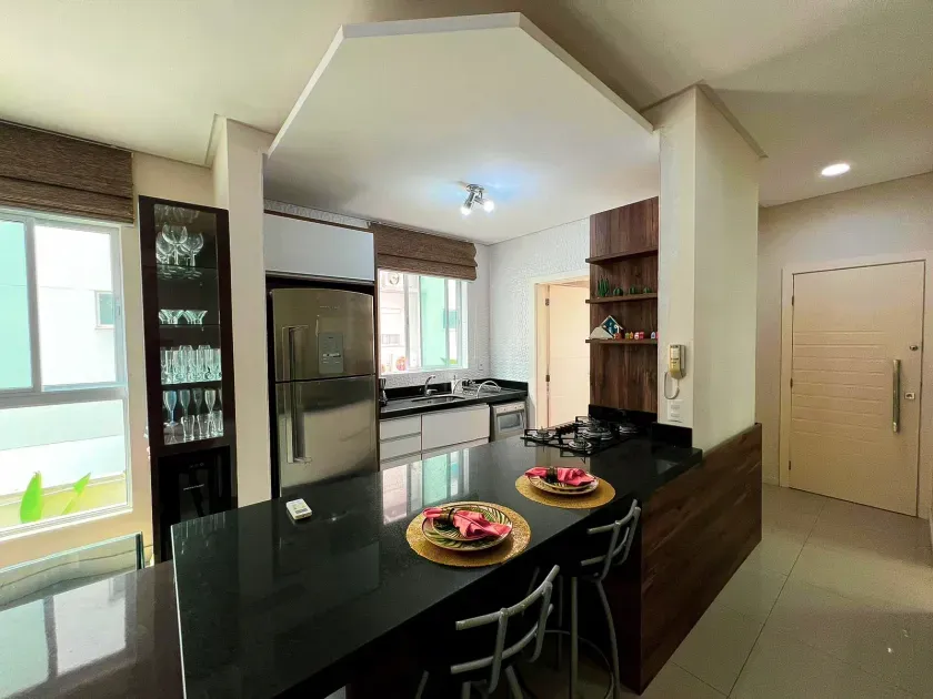 Apartamento mobiliado com 3 dormitórios sendo 1 suíte e 2 demi e 2 vagas na Praia Brava em Itajaí — foto 19