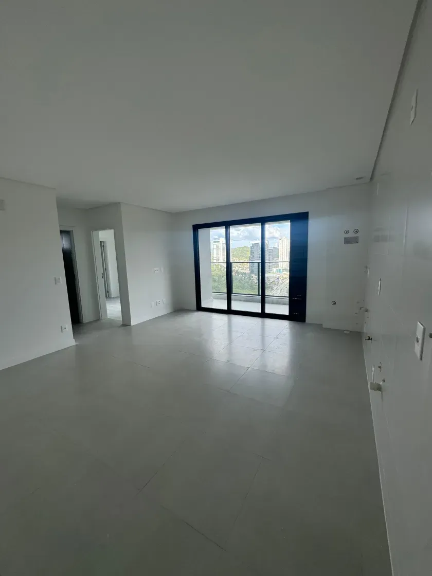 Apartamento com 2 dormitórios sedo 1 suíte e 1 vaga de garagem -  Praia Brava | Itajaí/SC