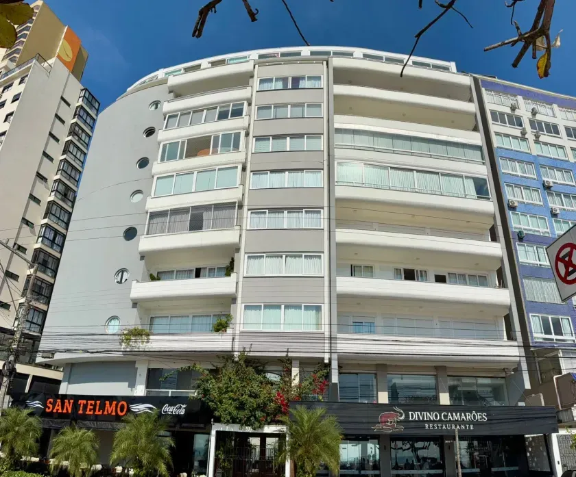 Frente mar com 3 dormitórios sendo 1 suíte e 2 vagas, Vista Panorâmica da Orla de Balneário Camboriú — foto 23