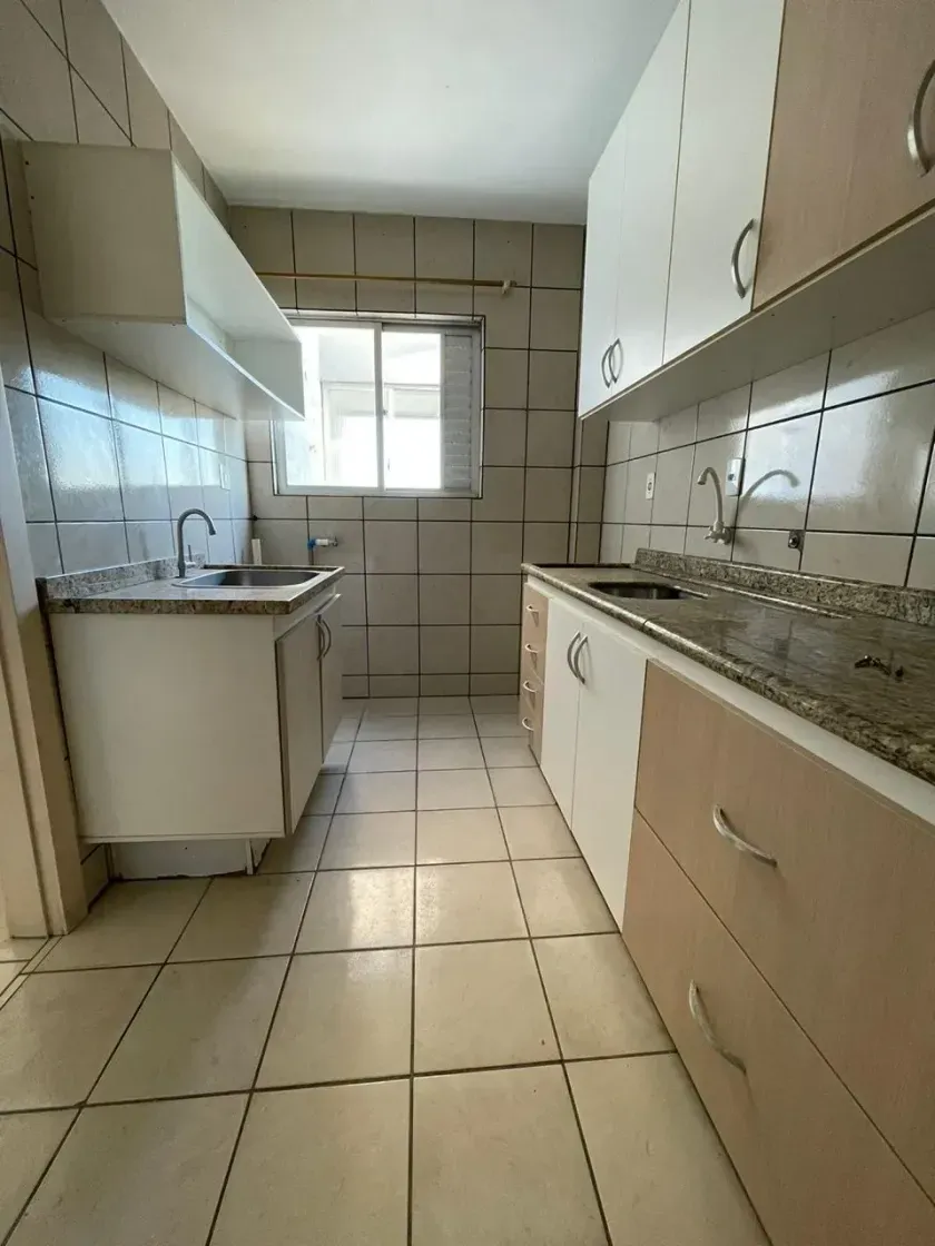 Apartamento com 2 dormitórios e 1 vaga de garagem em Balneário Camboriú — foto 2
