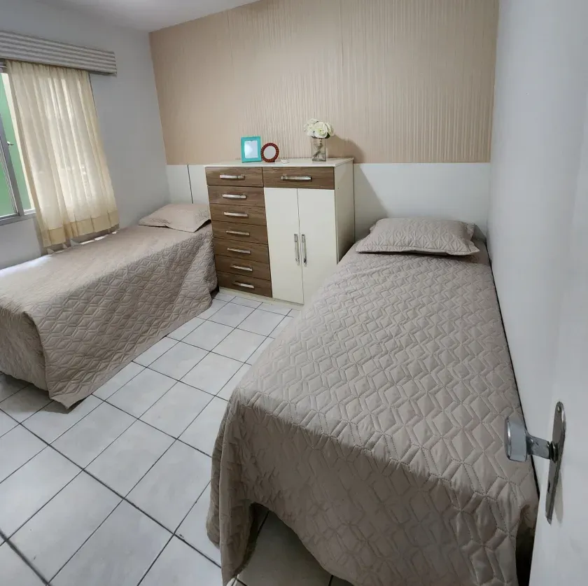 Apartamento quadra mar 2 dormitórios  e 1 vaga no Centro Balneário Camboriú — foto 5