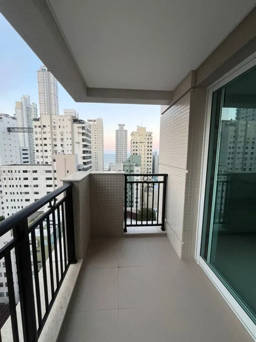 Apartamento com 4 dormitórios sendo 2 suítes e 3 vagas de garagem - Balneário Camboriú/SC — foto 13