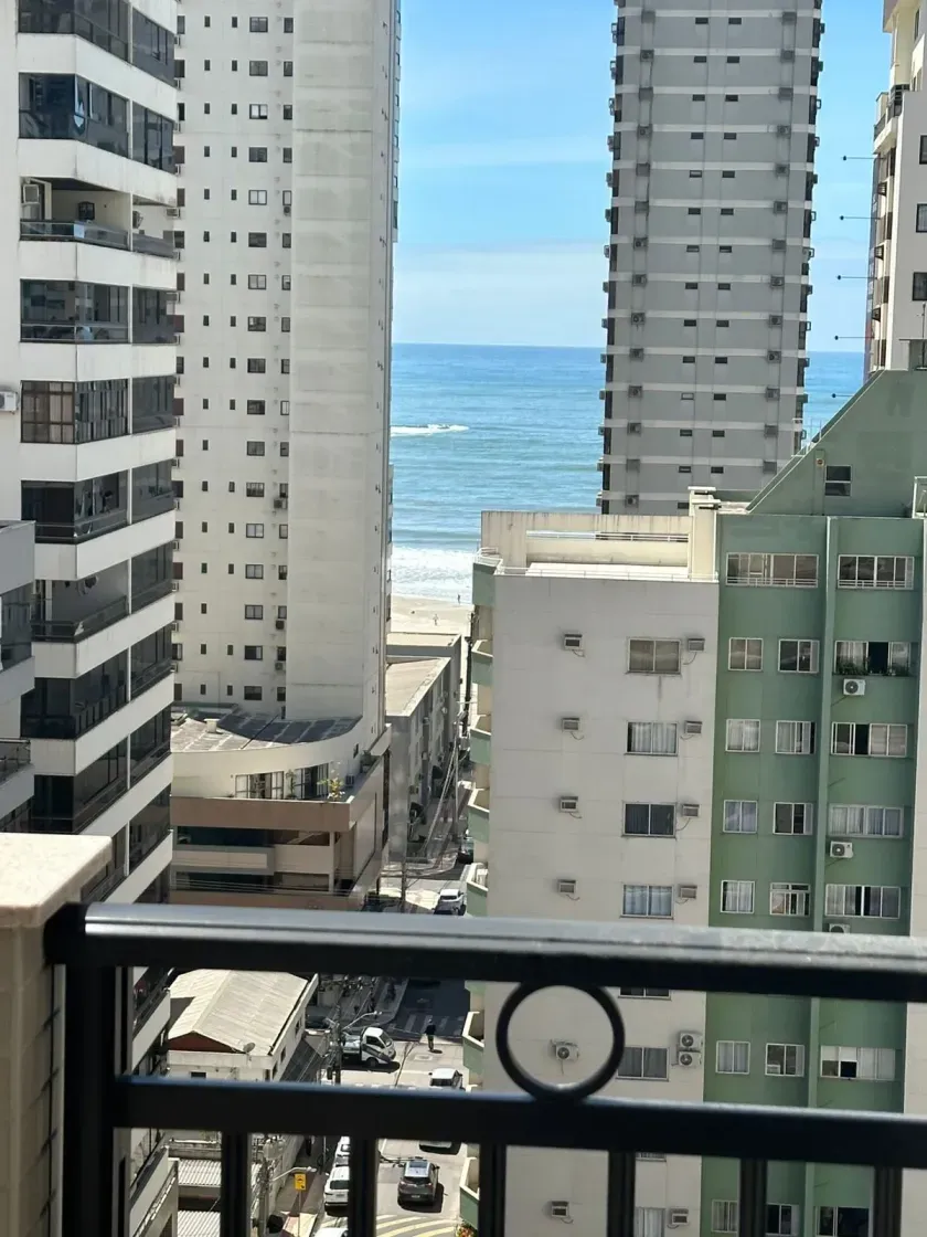 Apartamento com 4 dormitórios sendo 2 suítes e 3 vagas de garagem - Balneário Camboriú/SC — foto 29