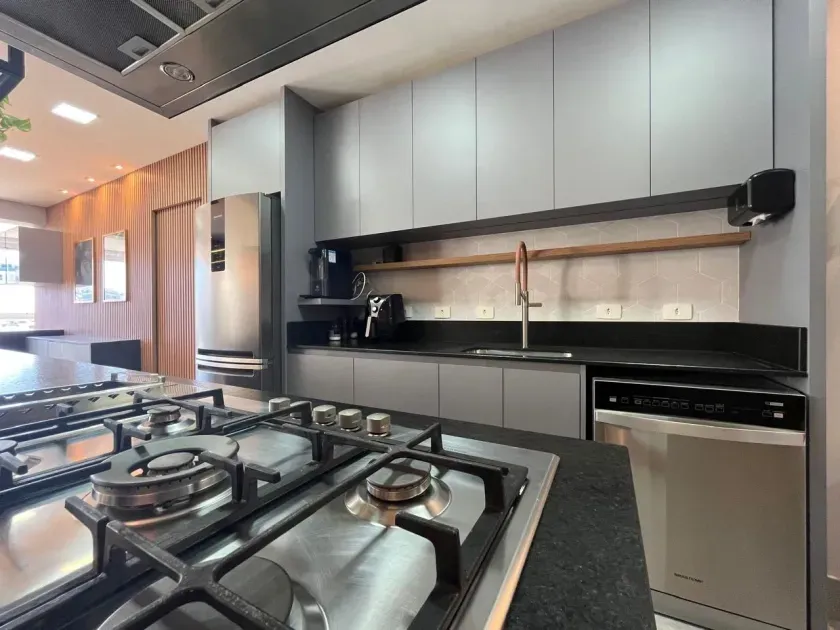 Apartamento mobiliado com 3 dormitórios sendo 2 suítes e 2 vagas de garagem em Itajaí — foto 10