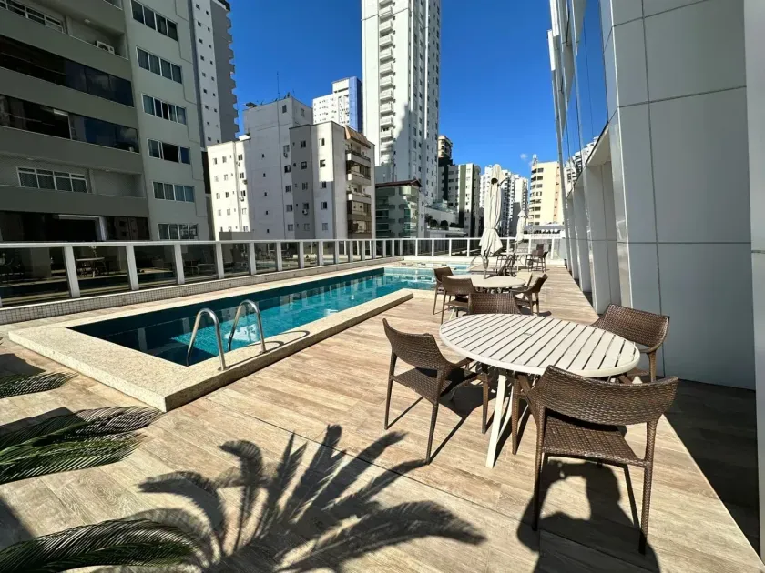 Apartamento mobiliado com 3 dormitórios sendo 3 suítes e 2 vagas de garagem em Balneário Camboriú/SC — foto 21