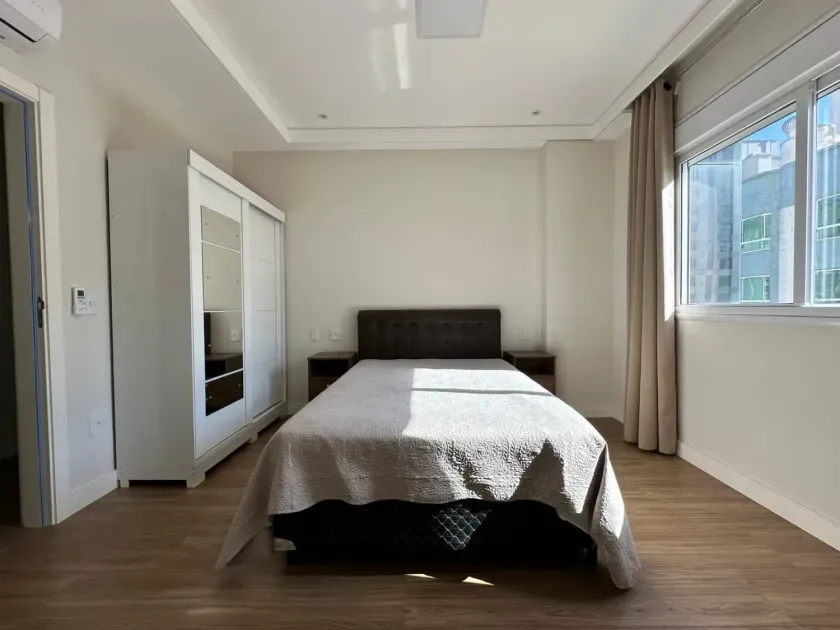 Apartamento mobiliado com 3 dormitórios sendo 3 suítes e 2 vagas de garagem em Balneário Camboriú/SC — foto 9