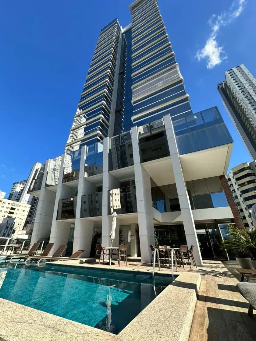 Apartamento mobiliado com 3 dormitórios sendo 3 suítes e 2 vagas de garagem em Balneário Camboriú/SC — foto 25
