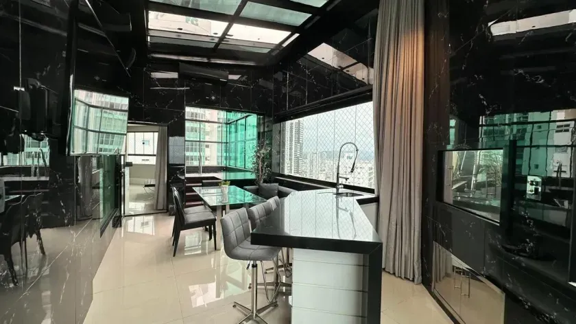 Cobertura duplex mobiliado com 4 dormitórios sendo 4 suítes e 5 vagas em Balneário Camboriú/SC — foto 11