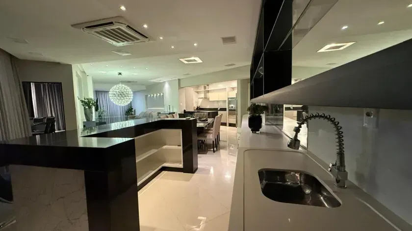 Cobertura duplex mobiliado com 4 dormitórios sendo 4 suítes e 5 vagas em Balneário Camboriú/SC — foto 31