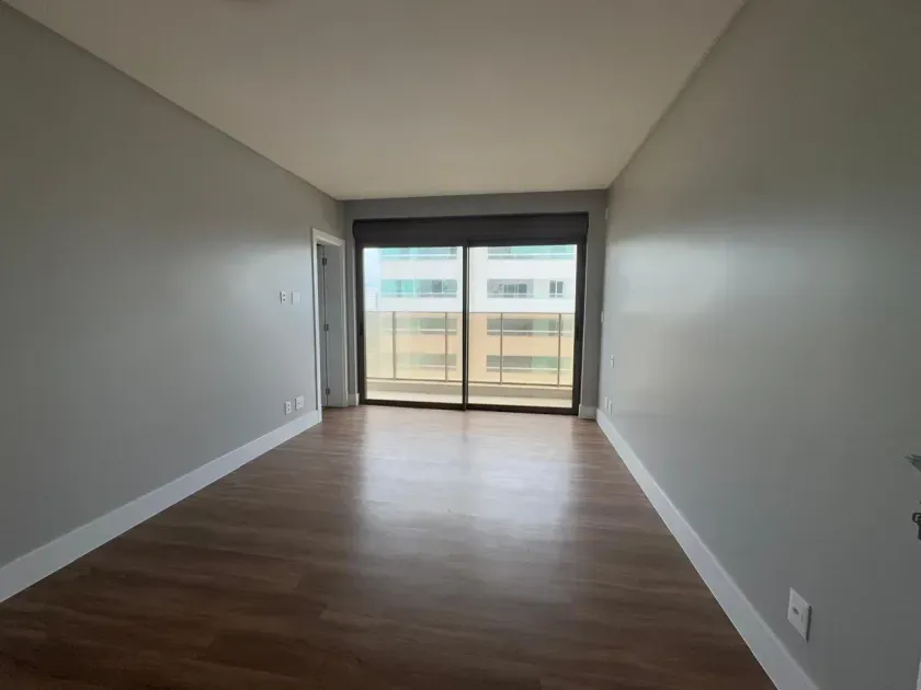 Apartamento sem mobilia com 3 dormitórios sendo 3 suítes e 2 vagas de garagem em Itajaí — foto 4