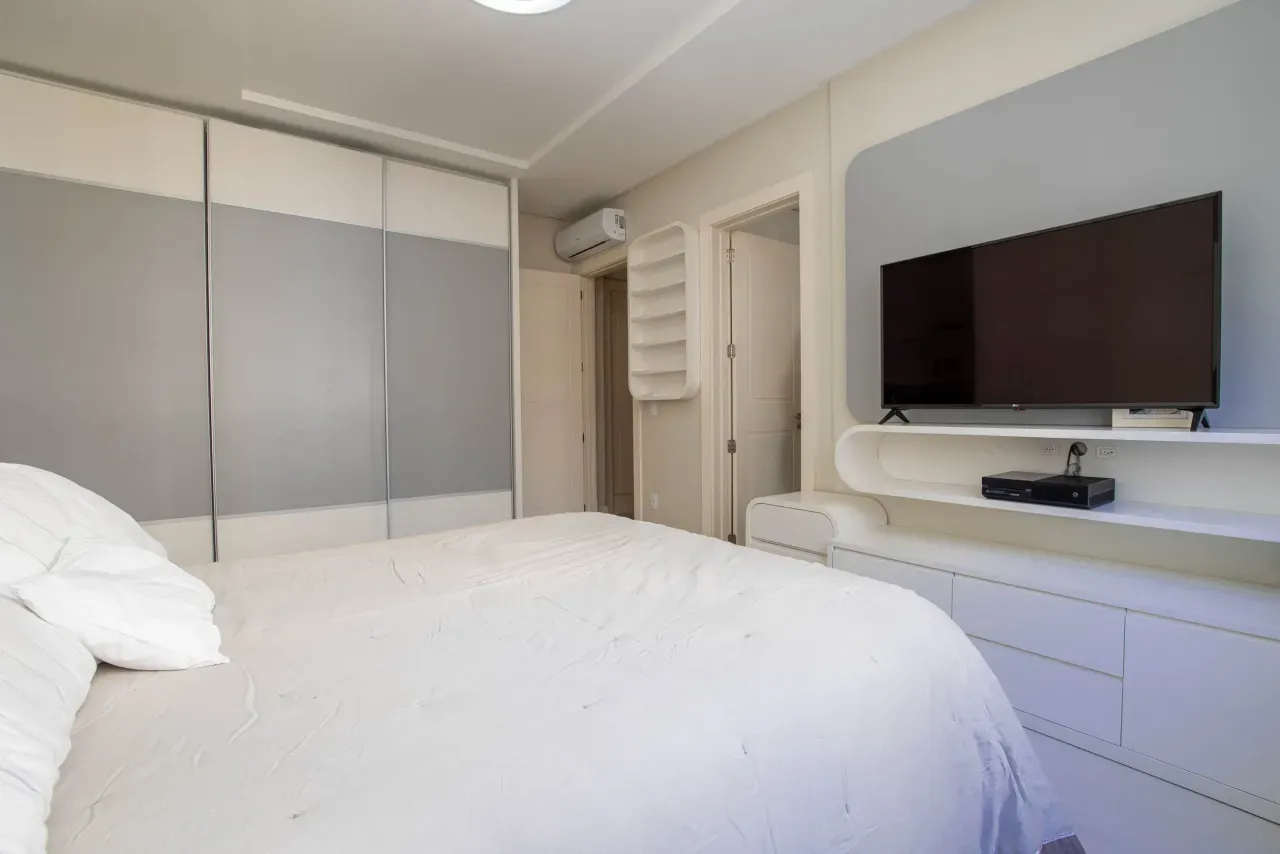 Apartamento diferenciado com 4 suítes e 5 vagas de garagem no Centro de Balneário Camboriú/SC — foto 19