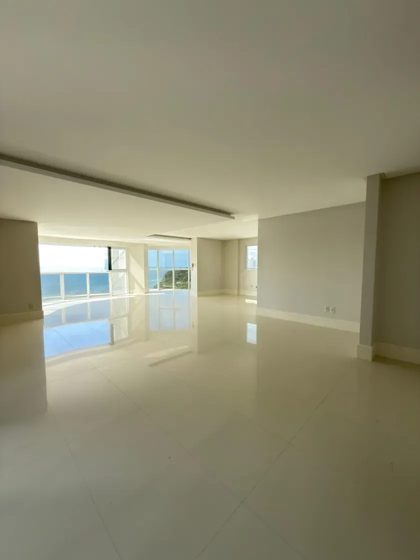 Apartamento vista mar com 4 suítes e 4 vagas de garagem em Balneário Camboriú — foto 2