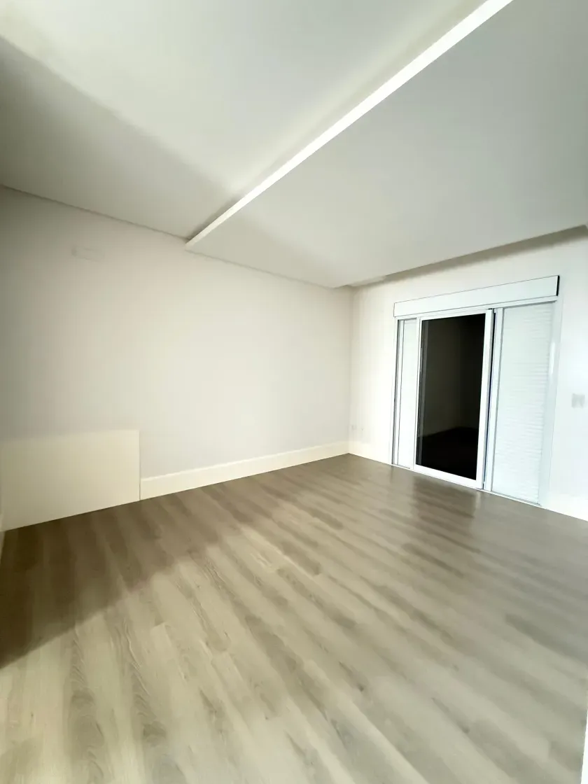 Apartamento vista mar com 4 suítes e 4 vagas de garagem em Balneário Camboriú — foto 16