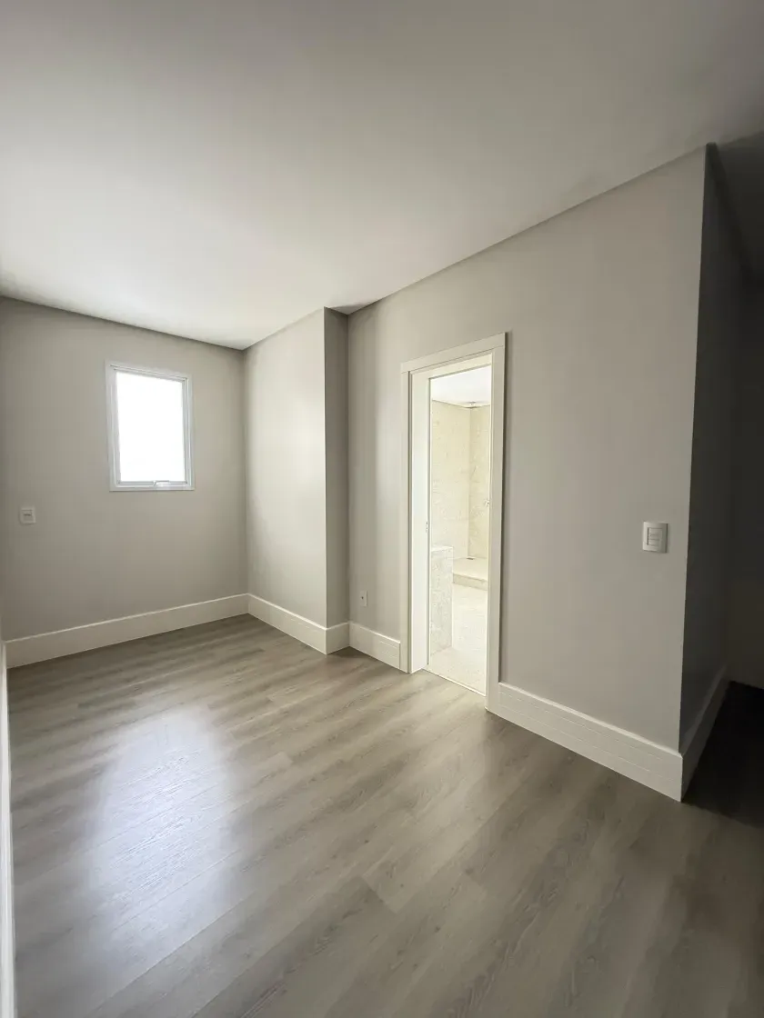 Apartamento vista mar com 4 suítes e 4 vagas de garagem em Balneário Camboriú — foto 5