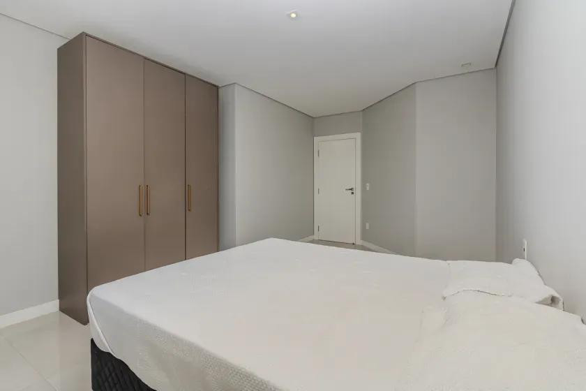Apartamento com 3 suítes e 3 vagas de garagem no centro de Balneário Camboriú/SC — foto 14