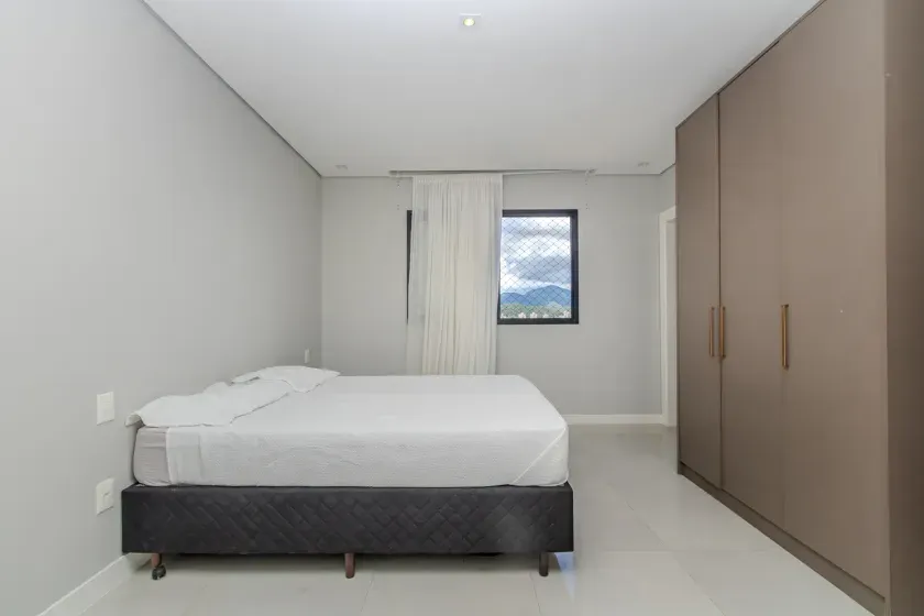 Apartamento com 3 suítes e 3 vagas de garagem no centro de Balneário Camboriú/SC — foto 12