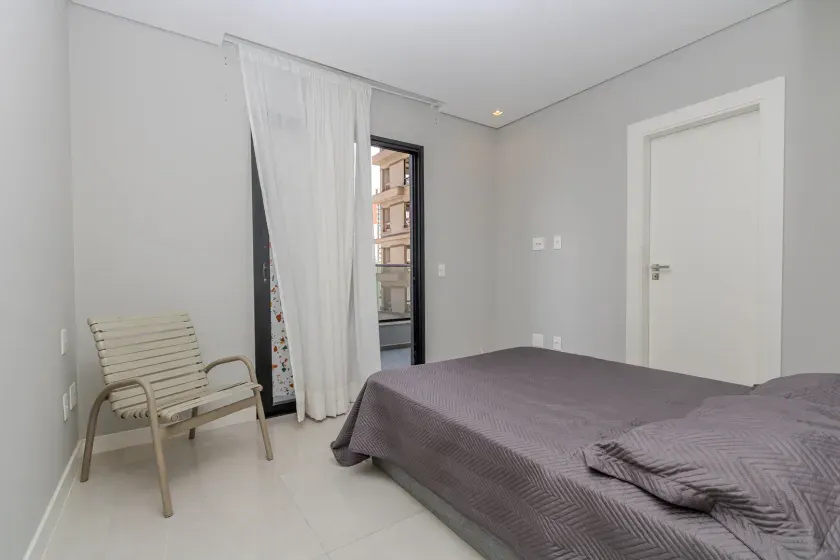 Apartamento com 3 suítes e 3 vagas de garagem no centro de Balneário Camboriú/SC — foto 17