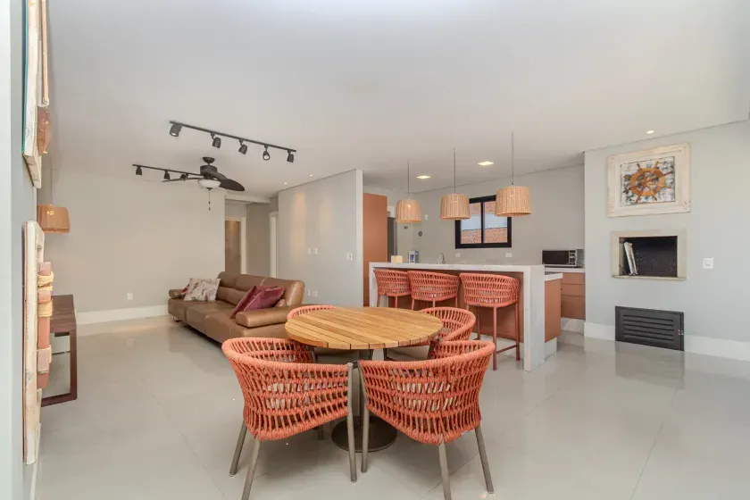 Apartamento com 3 suítes e 3 vagas de garagem no centro de Balneário Camboriú/SC — foto 2