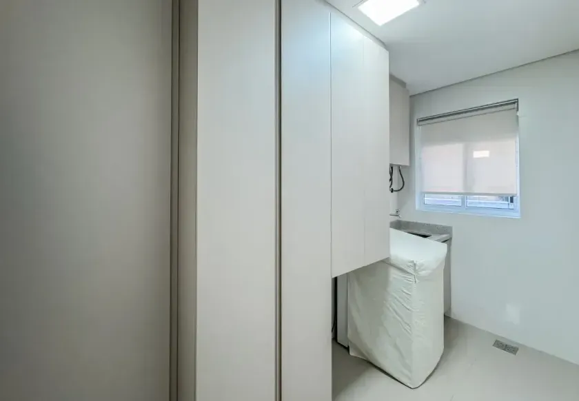 Apartamento com 3 suítes e 3 vagas -  Centro de Balneário Camboriú/SC — foto 8