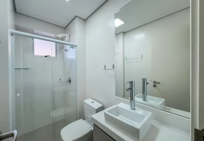 Apartamento com 3 suítes e 3 vagas -  Centro de Balneário Camboriú/SC — foto 16
