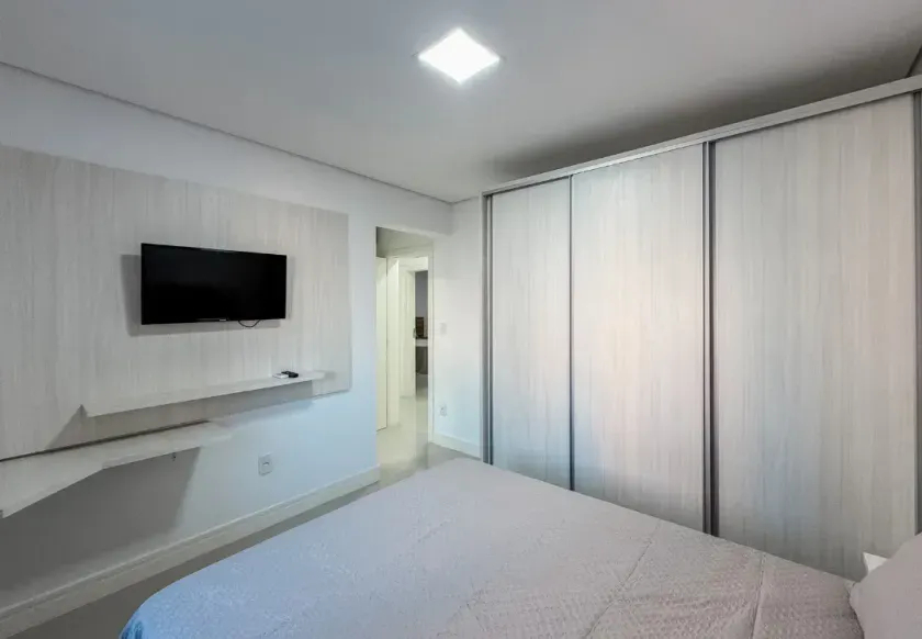 Apartamento com 3 suítes e 3 vagas -  Centro de Balneário Camboriú/SC — foto 14