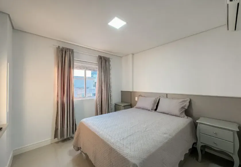Apartamento com 3 suítes e 3 vagas -  Centro de Balneário Camboriú/SC — foto 12