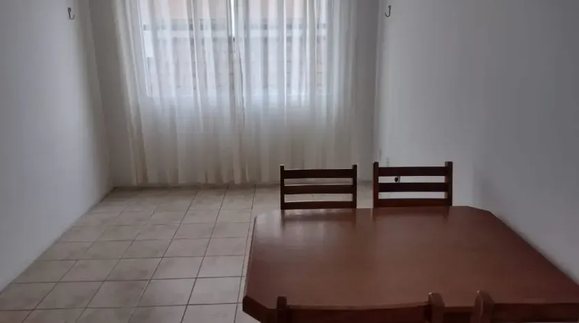 Apartamento quadra mar com 1 dormitório em Balneário Camboriú/SC — foto 2