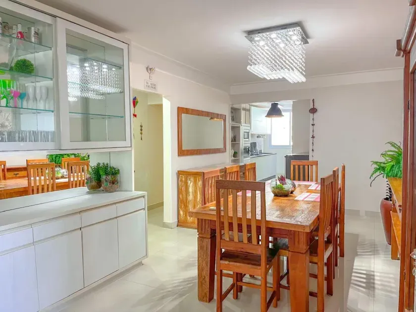 Apartamento mobiliado frente mar com 3 dormitórios sendo 3 suítes em Balneário Camboriú/SC — foto 3