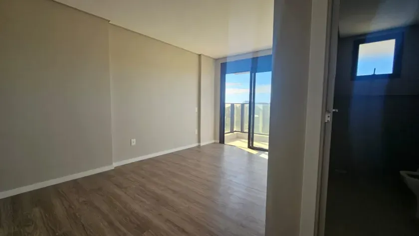 Apartamento sem mobilia com 3 dormitórios sendo 2 suítes e 3 vagas de garagem em Itajaí — foto 4