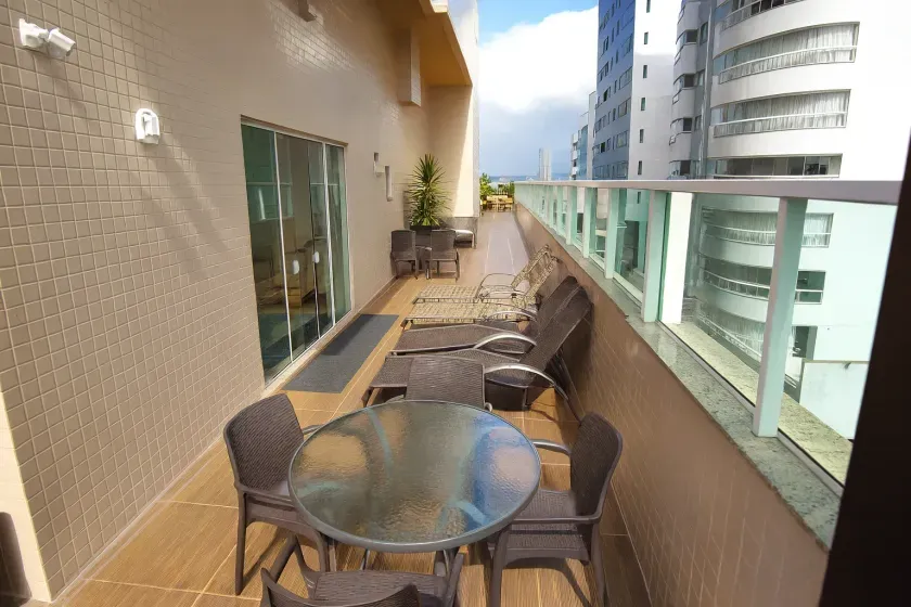 Apartamento com localização privilegiada! 2 suítes e 1 vaga dupla no Centro de Balneário Camboriú — foto 18
