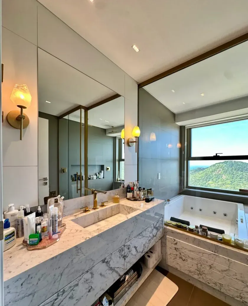 Apartamento quadra mar com 5 dormitórios sendo 4 suítes e 3 vagas de garagem em Balneário Camboriú — foto 12