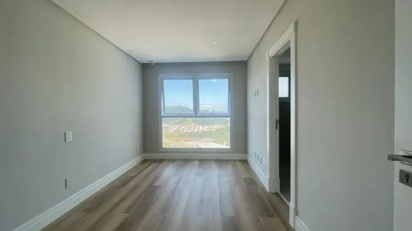 Apartamento Frente Mar com 4 suítes e 3 vagas de garagem em Balneário Camboriú — foto 7