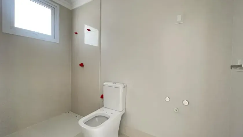 Apartamento Frente Mar com 4 suítes e 3 vagas de garagem em Balneário Camboriú — foto 24