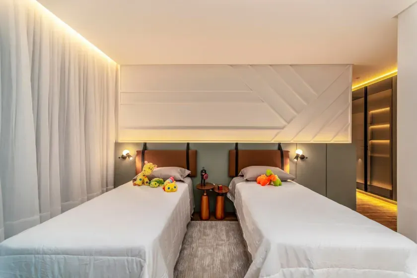 Apartamento com 4 suítes e 3 vagas de garagem em Balneário Camboriú/SC — foto 14