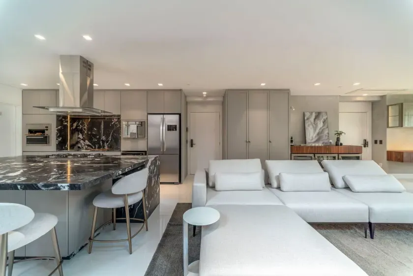 Apartamento com 4 suítes e 3 vagas de garagem em Balneário Camboriú/SC — foto 7