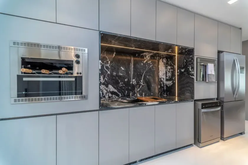 Apartamento com 4 suítes e 3 vagas de garagem em Balneário Camboriú/SC — foto 11