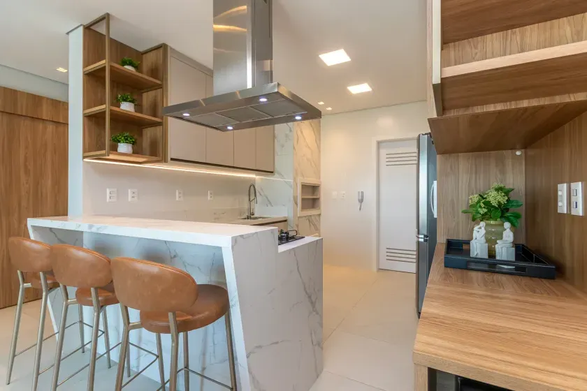 Apartamento com 4 dormitórios sendo 2 suítes e 2 vagas de garagem em Balneário Camboriú — foto 2