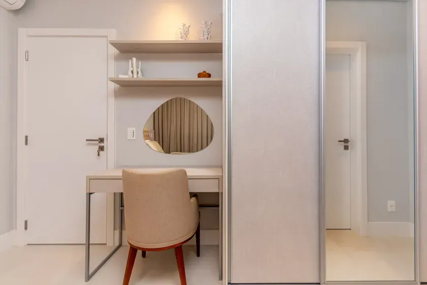 Apartamento com 4 dormitórios sendo 2 suítes e 2 vagas de garagem em Balneário Camboriú — foto 13